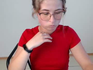 webcam girl daddys_school_girl_ live cam image #2528184
