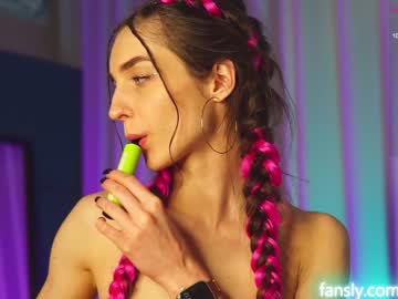 webcam girl angels_kiss live cam image #2551162