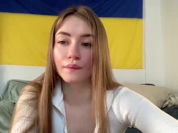 webcam girl strawberryjamx live cam image #1905531