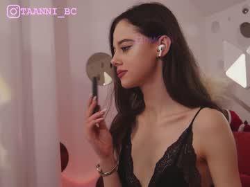 webcam girl taanni_bc live cam image #8167531