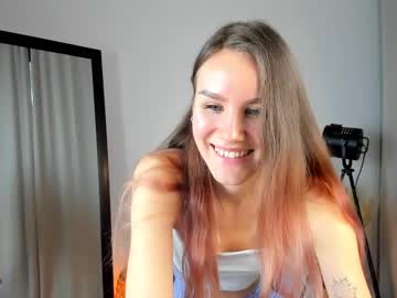 webcam girl clare_ff live cam image #12033875