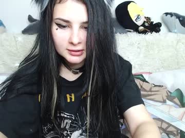 webcam girl husky_girl live cam image #272695