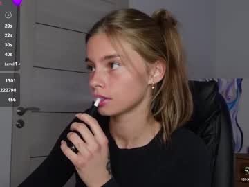 webcam girl abby_laker live cam image #10778828