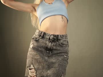 webcam girl cuteelsa_ live cam image #6515609