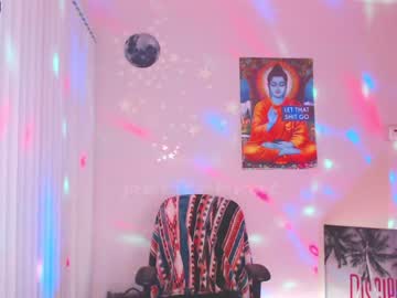 webcam girl petitebrat live cam image #1296186