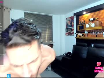 webcam man jeff_and_friend live cam image #1556188
