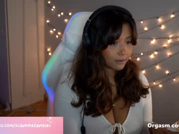 webcam girl carasweden live cam image #4022913