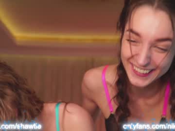 webcam girl angels_kiss live cam image #1010705