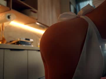 webcam girl artmosphera live cam image #9600881
