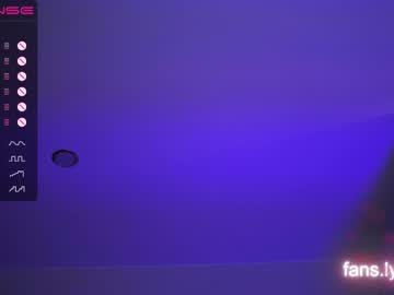 webcam girl angels_kiss live cam image #4068508