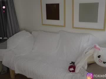webcam girl roxxxete live cam image #12757360