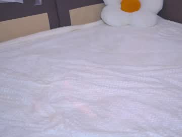 webcam girl tiny_miracle live cam image #9503033
