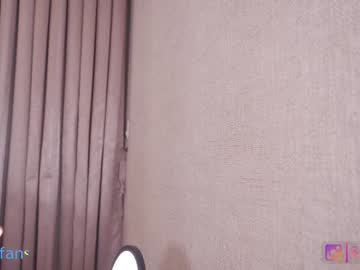 webcam girl _lasuescun live cam image #8439377