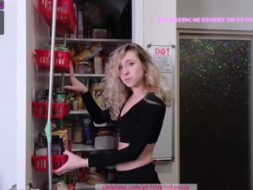 webcam girl pr3ttyp1nkpussy live cam image #4772982