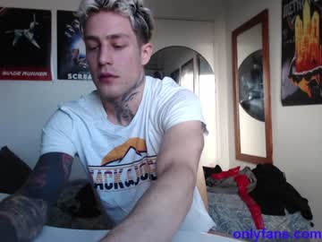 webcam man sonic12_12 live cam image #1893388