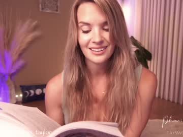 webcam girl phoenix_taylor live cam image #3538342
