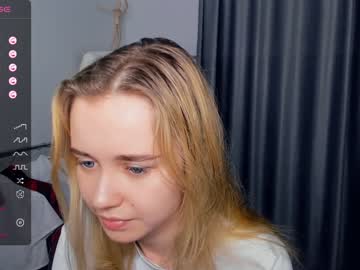 webcam girl fresh_cherries live cam image #7143446