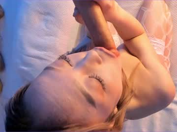 webcam girl kisimoto_key live cam image #2388092