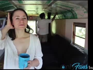 webcam couple busbuddies live cam image #3227556