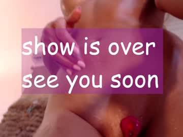 webcam girl yourlovelykat live cam image #12490646