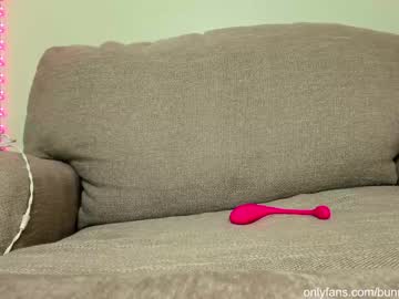 webcam girl bunnymonrow live cam image #3164557