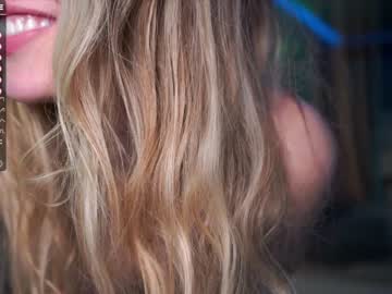 webcam girl xoxo_emma live cam image #1535243