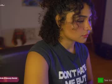 webcam girl arletnoa live cam image #8254628