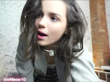 webcam couple emiliacourtney live cam image #7880957