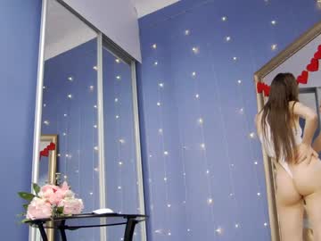 webcam girl kriskras__ live cam image #9184524