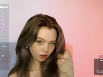 webcam girl small_blondee live cam image #6079822