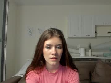 webcam girl lindamcbride live cam image #5968193