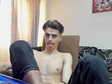webcam man orlandocolt live cam image #2049342