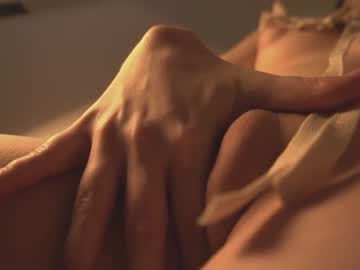 webcam girl bibi_it_is live cam image #1028602