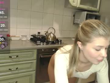 webcam girl ivyyyysummer live cam image #12592557