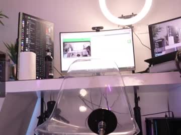 webcam girl lau__1 live cam image #9603470