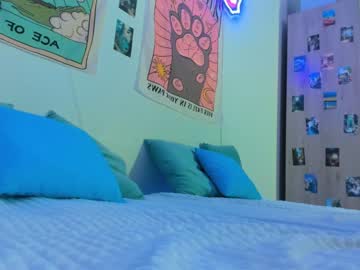 webcam girl vivian_qwerty live cam image #9184533