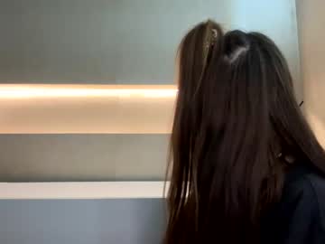 webcam girl elisa_moon live cam image #9434216