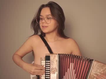 webcam girl helenmoors live cam image #5508862