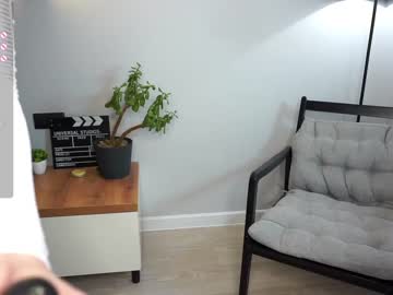 webcam girl primrosegell live cam image #9252391