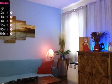 webcam girl kitty_mya69 live cam image #6745347
