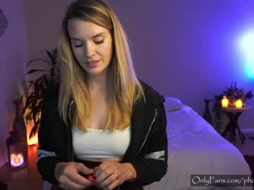 webcam girl phoenix_taylor live cam image #7797421