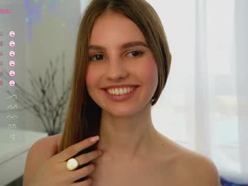 webcam girl fluffy_angel live cam image #10472494