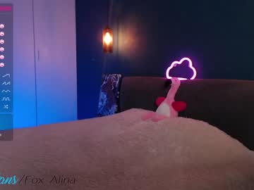 webcam girl fox_alina live cam image #1984917