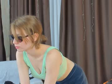 webcam girl yourprincessbubblegum live cam image #8803739