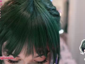 webcam girl sunny_sonnie live cam image #9568640