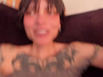 webcam girl alone_together_ live cam image #10712377