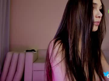 webcam girl hollyextra live cam image #6180677