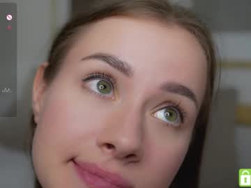 webcam girl roxxxete live cam image #12848995