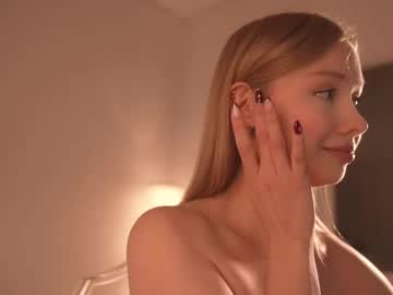 webcam girl april_blush live cam image #12601053