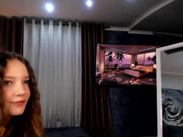 webcam girl alisevine live cam image #8934579